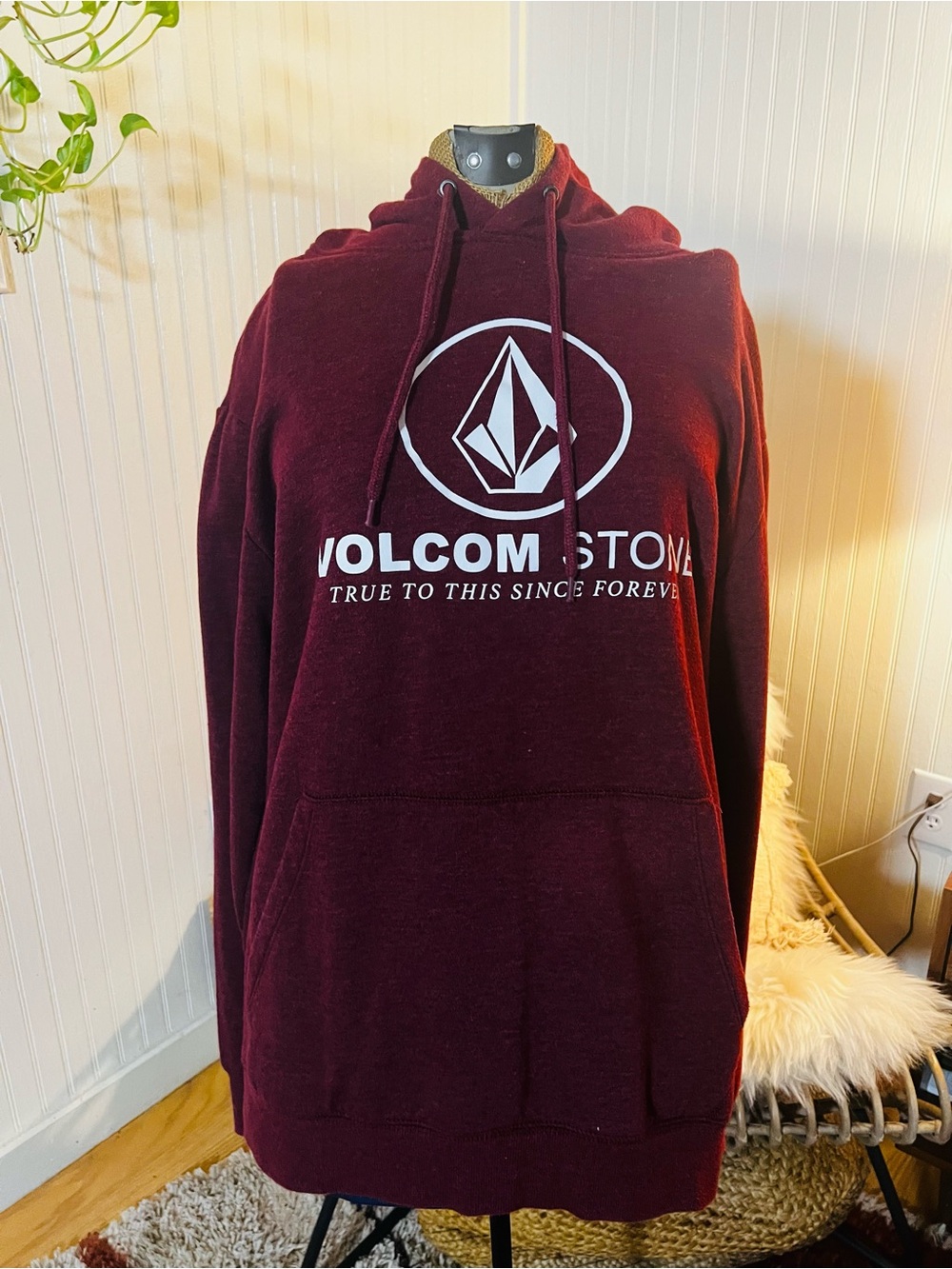 Volcom Men's Burgundy Crewneck Hoodie with White Logo